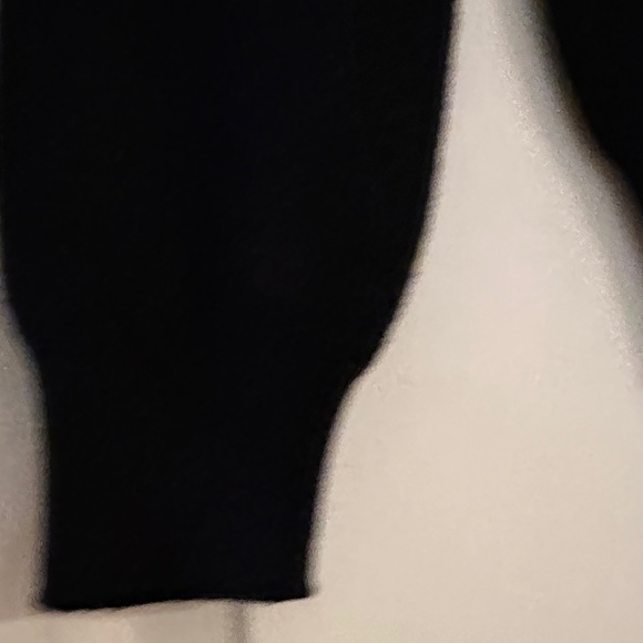 Vero Moda Black Mock Neck Knit & Ruffle Trim Sweater, size Small - Picture 6 of 9